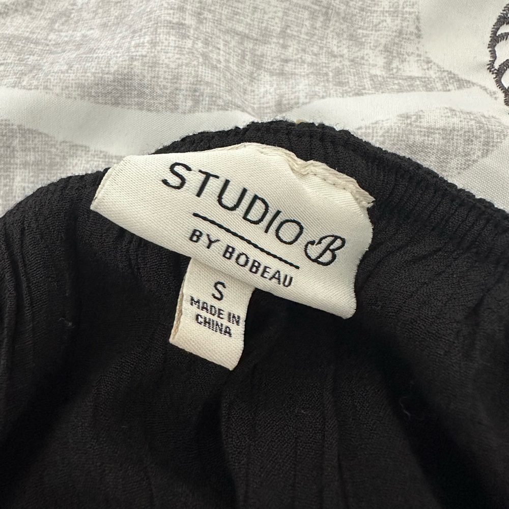 Studio B by Bobeau Sleeveless Ruffle Blouse Black Tank Top Size S Women’s - Picture 3 of 7